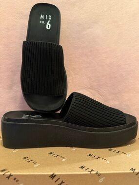Mix No. 6 Black Ribbed Platform Slide Mules